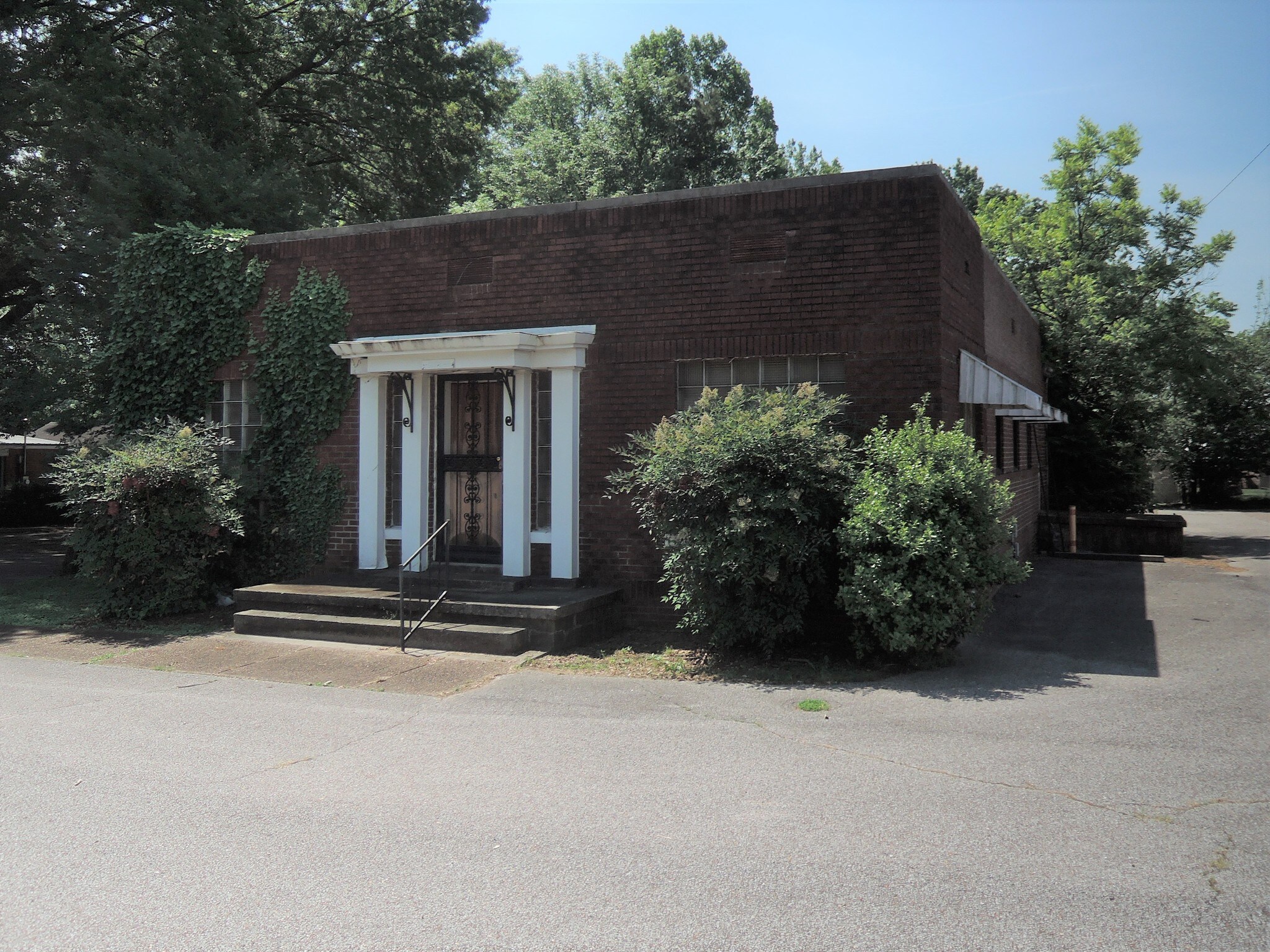 4771 Easley St, Millington, TN 38053