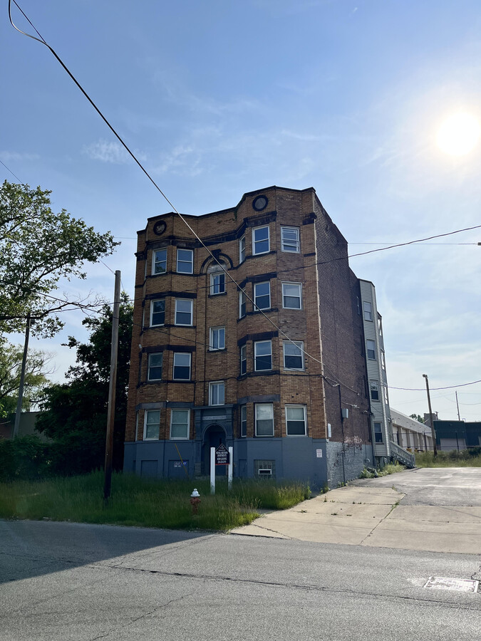 1970 E 71st St, Cleveland, OH 44103 | LoopNet