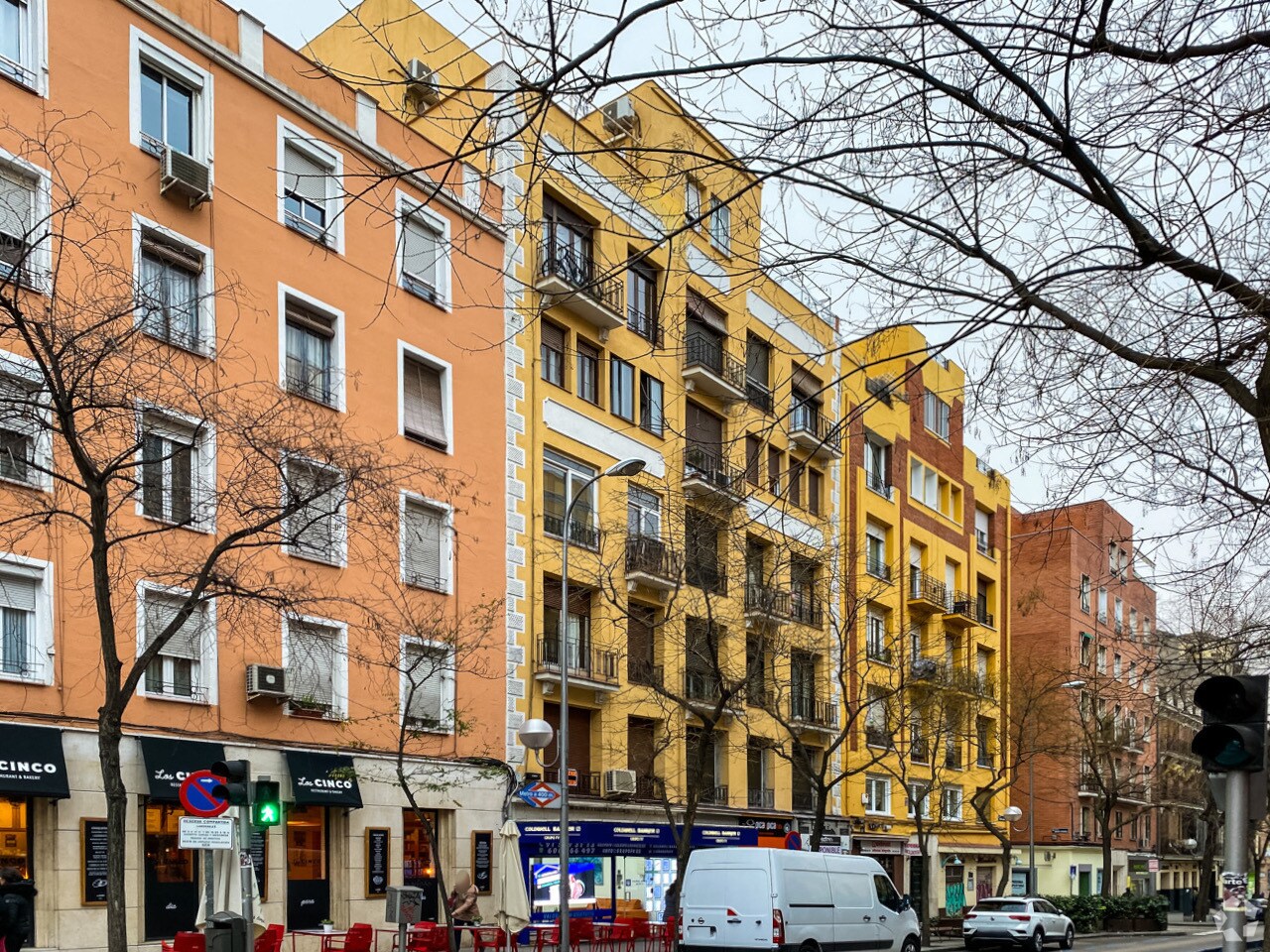 Calle Guzmán el Bueno, 42, Madrid, Madrid for sale Primary Photo- Image 1 of 1