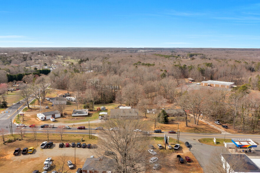 2138-2148 Charlotte Hwy, Mooresville, NC for sale - Aerial - Image 2 of 11