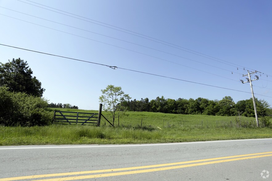 830 Bill Rutledge Rd, Winder, GA 30680