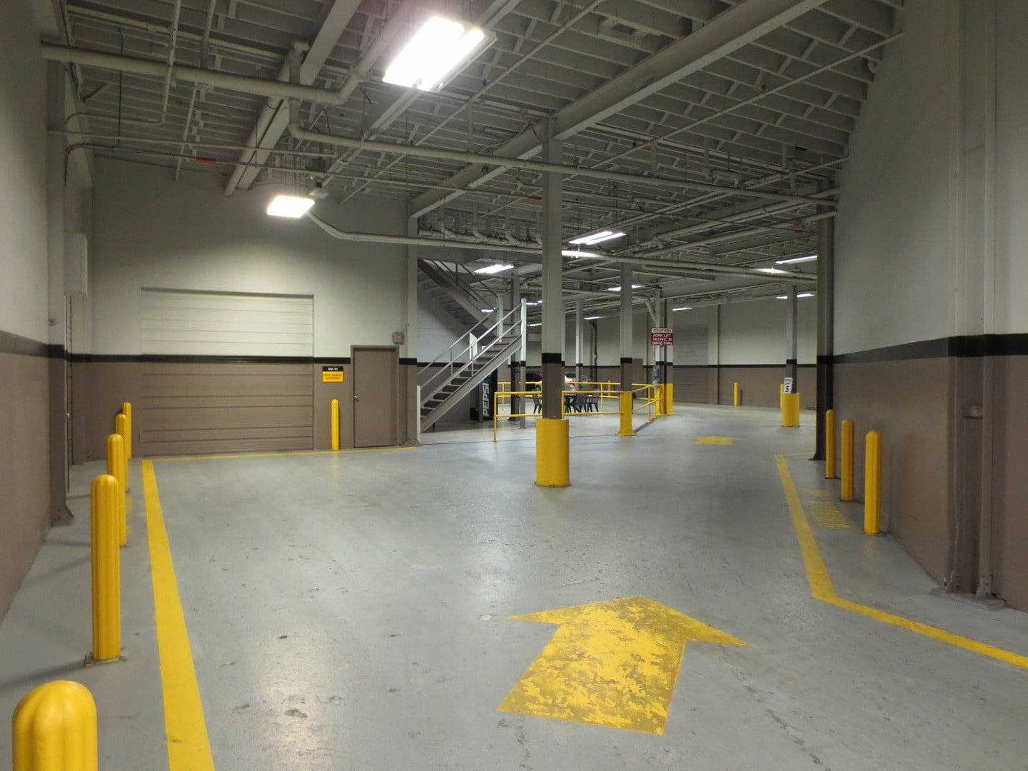 1315 Read St, Evansville, IN for sale Interior Photo- Image 1 of 2