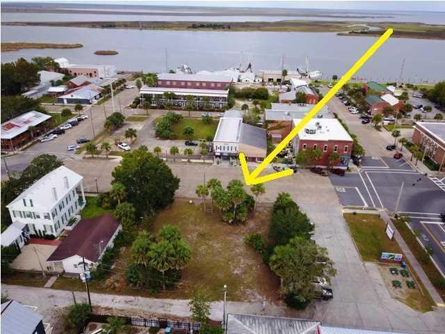 122 Market St, Apalachicola, FL for sale - Building Photo - Image 1 of 1