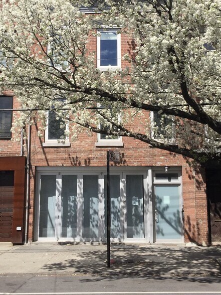 384 Van Brunt St, Brooklyn, NY for lease - Building Photo - Image 1 of 6