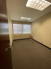 4001 Technology Dr, Angleton, TX for lease Interior Photo- Image 2 of 12