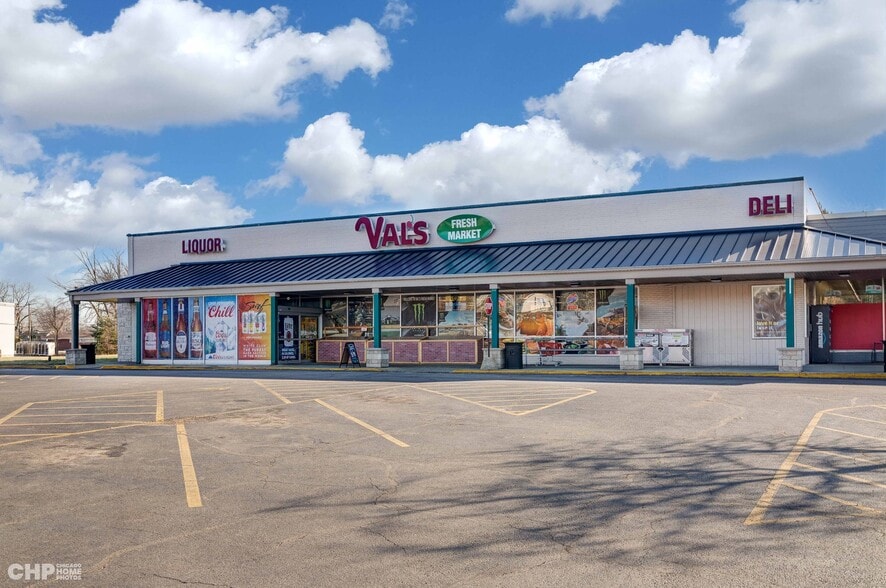 65 E Grand Ave, Fox Lake, IL for lease - Building Photo - Image 3 of 22