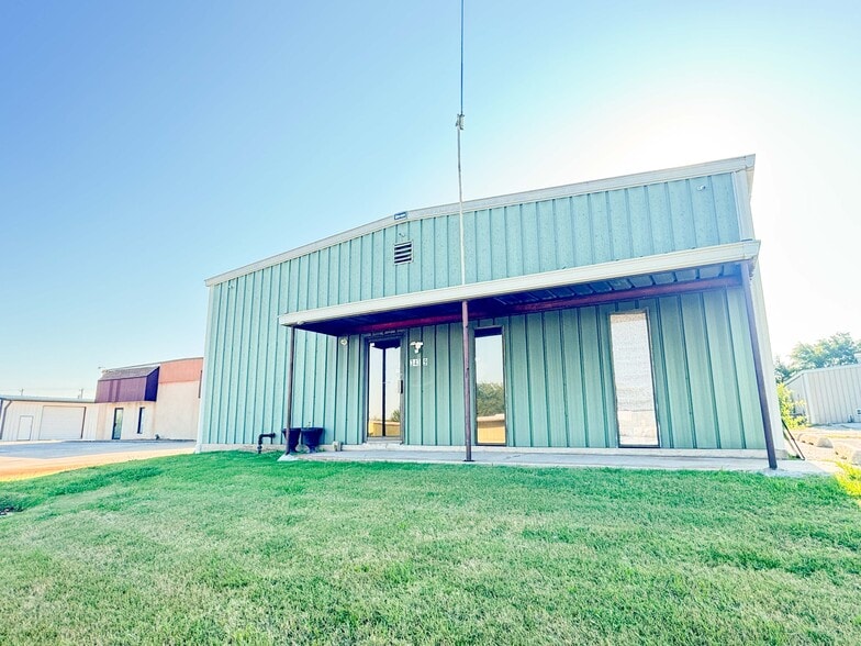 3439 Charleston Rd, Norman, OK for lease - Building Photo - Image 3 of 10