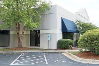 2638 Willard Dairy Rd, High Point, NC for lease Building Photo- Image 2 of 13