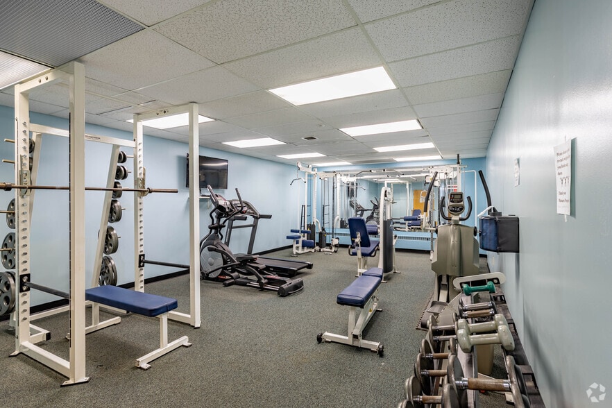 2000 Cliff Mine Rd, Pittsburgh, PA for lease - Interior Photo - Image 3 of 4