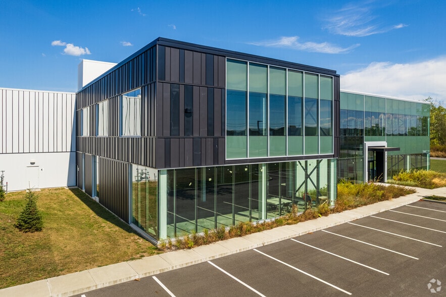 1110 Rue Bousquet, Granby, QC for sale - Building Photo - Image 3 of 21