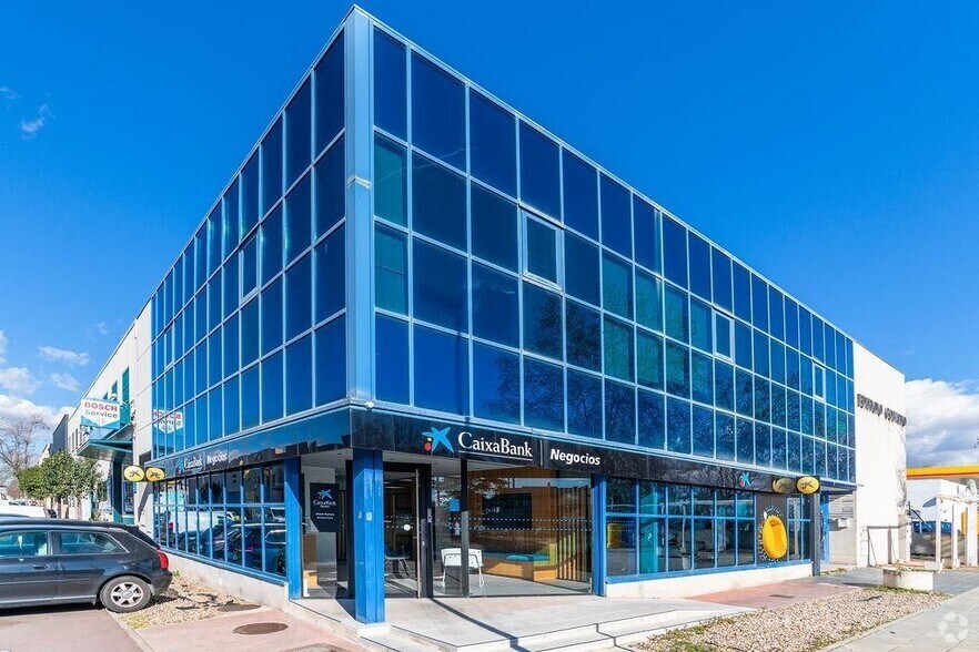 Calle Primavera, 35, Torrejón de Ardoz, Madrid for sale - Primary Photo - Image 1 of 4