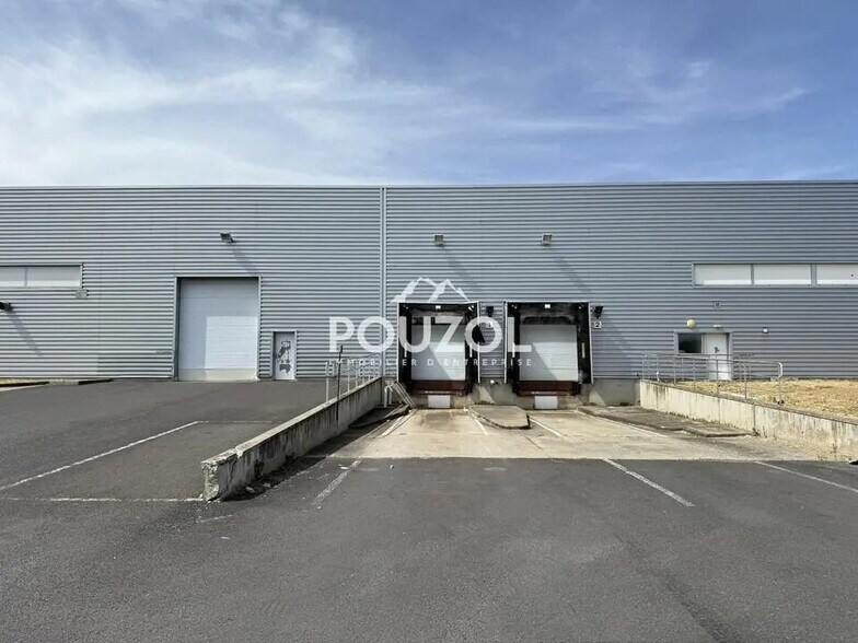 Flex in Clermont-Ferrand for lease - Building Photo - Image 2 of 24