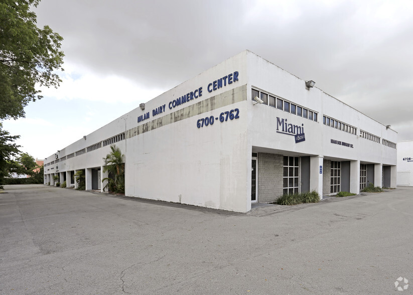 6700-6724 NW 72nd Ave, Miami, FL for lease - Building Photo - Image 3 of 4