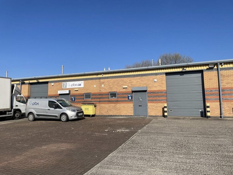 Flynn Row, Stoke On Trent for lease - Building Photo - Image 3 of 16