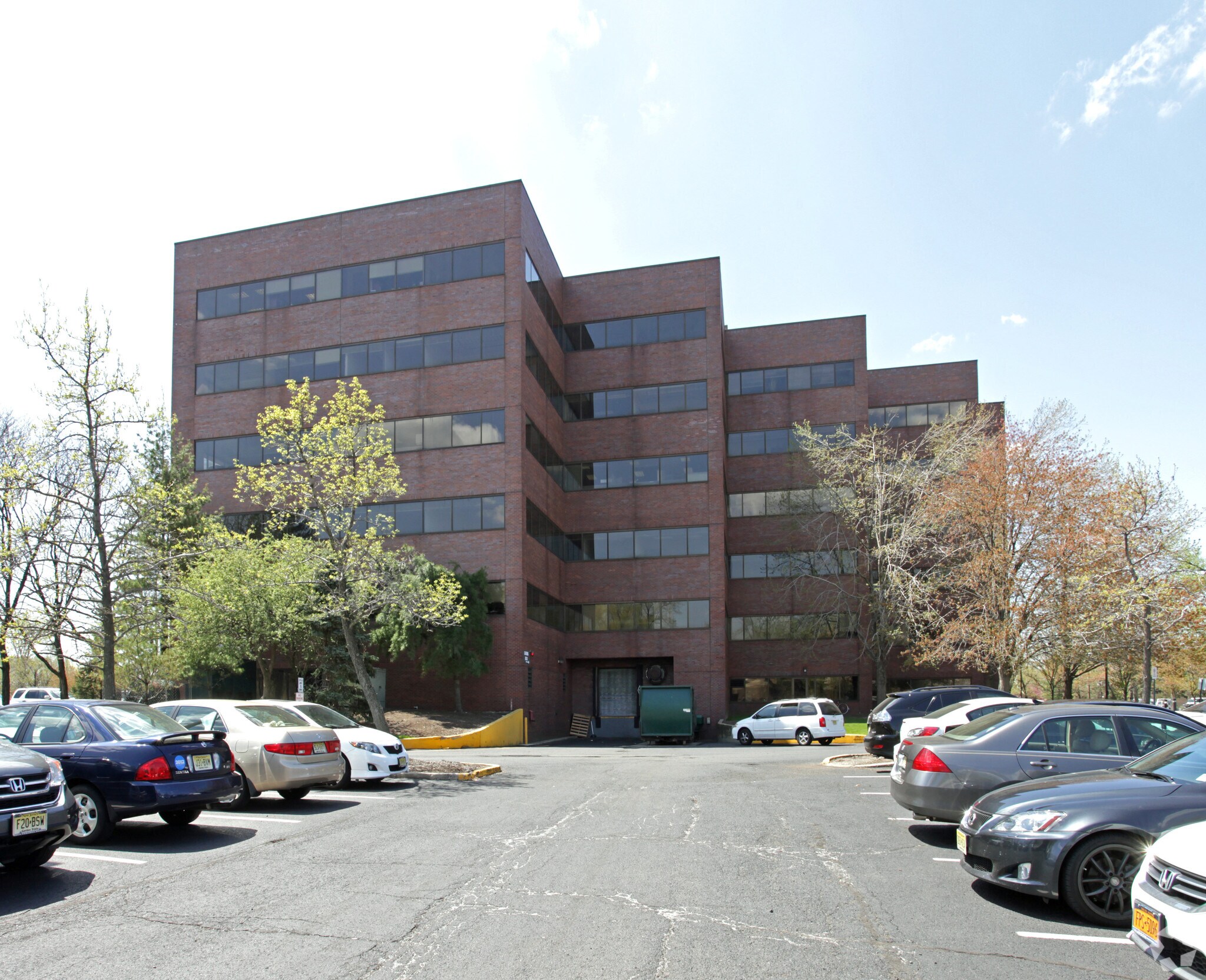 3 University Plaza Dr, Hackensack, NJ 07601 3 University Plaza