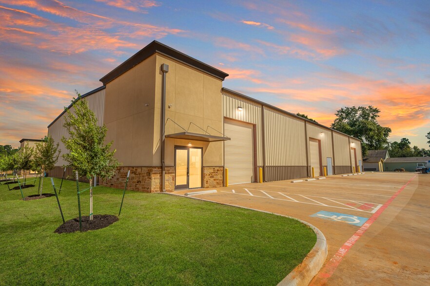 30130 Dobbin Huffsmith Rd, Magnolia, TX for lease - Building Photo - Image 1 of 12