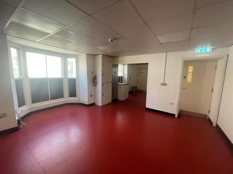 3-5 King St, Richmond for sale - Interior Photo - Image 2 of 4