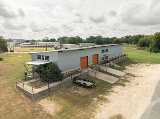 More details for 115 Norma Jean Blvd, Smithville, TX - Industrial for Sale