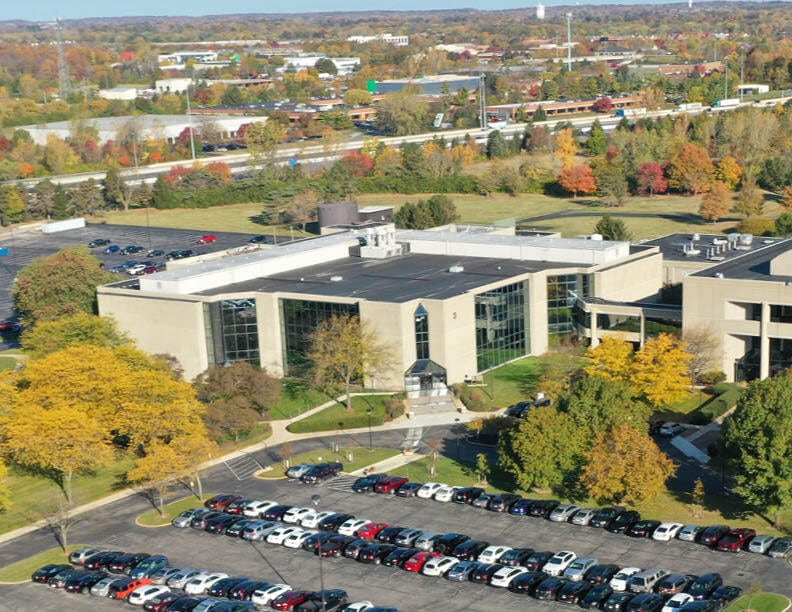 5220 Blazer Pky, Dublin, OH for lease Primary Photo- Image 1 of 2