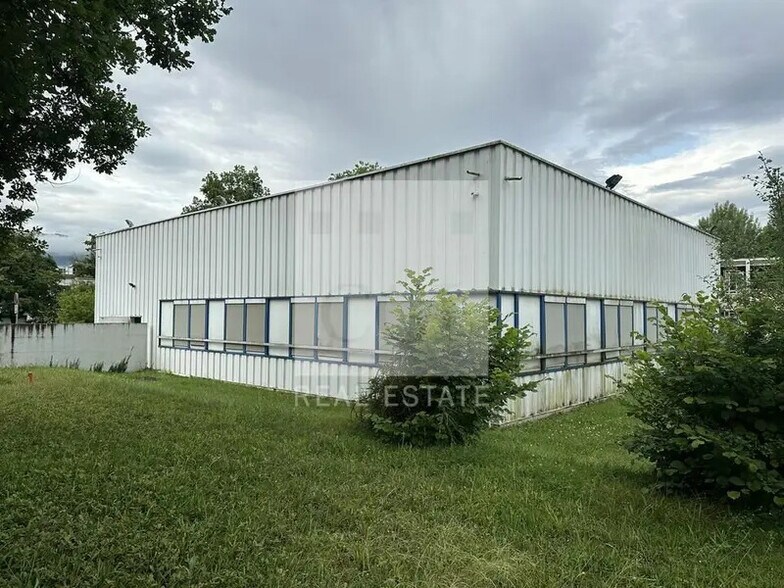 Flex in Meylan for lease - Building Photo - Image 2 of 6