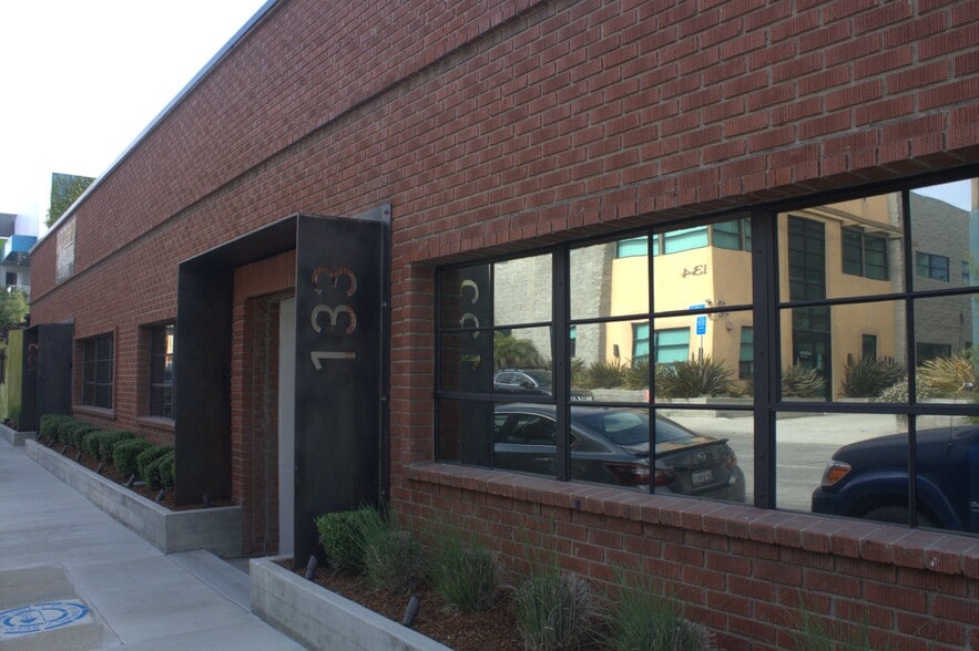 133 Lomita St, El Segundo, CA for lease - Building Photo - Image 3 of 4