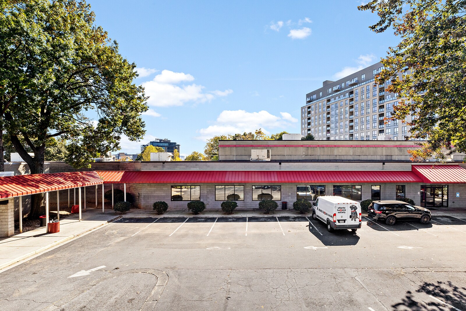 981 NW Howell Mill Rd, Atlanta, GA 30318 981 NW Howell Mill Rd