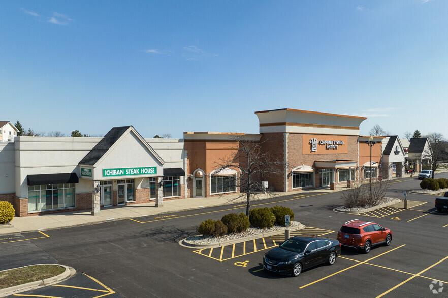 5320-5340 Grand Ave, Gurnee, IL for lease - Building Photo - Image 2 of 32