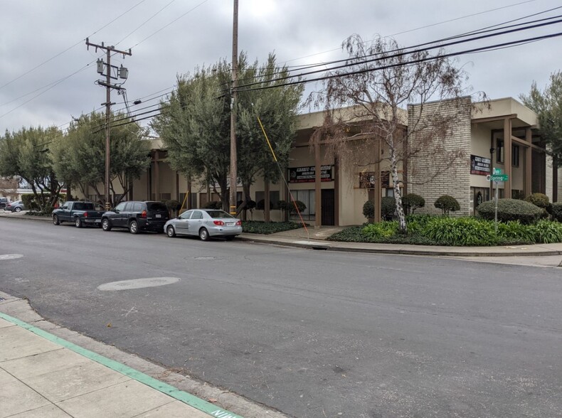 3150-3184 Spring St, Redwood City, CA for lease - Building Photo - Image 1 of 60