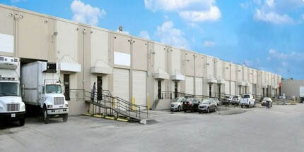 2700-2734 NW 72nd Ave, Miami, FL for lease Building Photo- Image 1 of 1