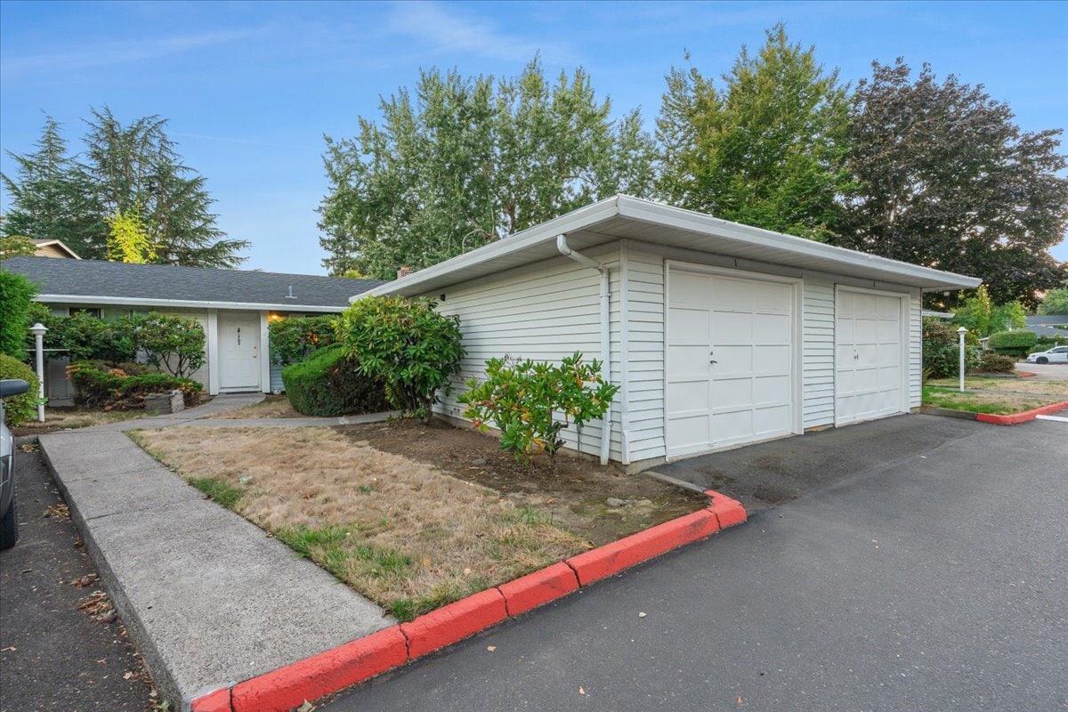 1757 NE 162nd Ave, Portland, OR for sale Primary Photo- Image 1 of 21