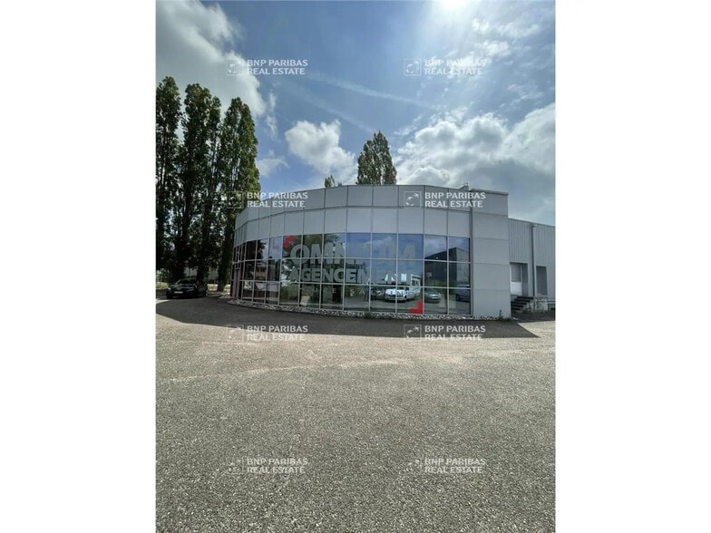 Flex in Metz for lease - Building Photo - Image 2 of 12