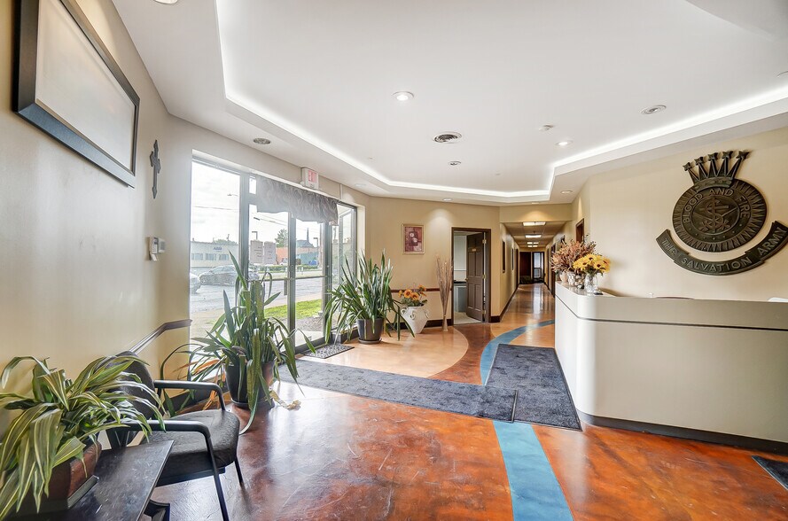 1630 E 2nd St, Dayton, OH for sale - Interior Photo - Image 3 of 9