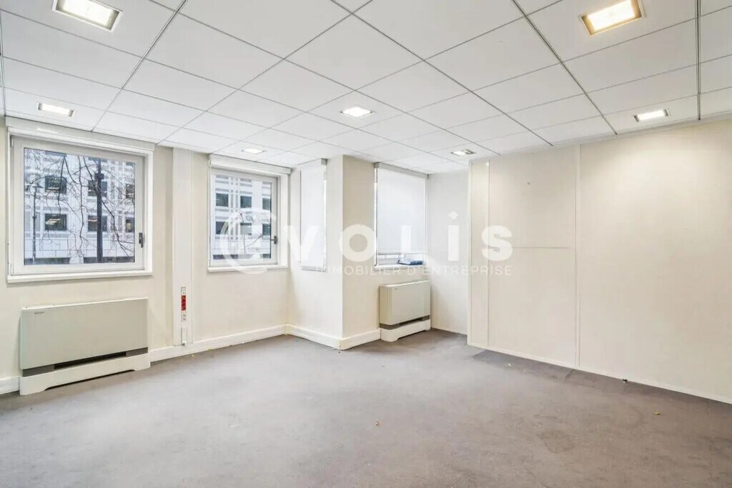 Location Bureaux 238 m² - Photo 1