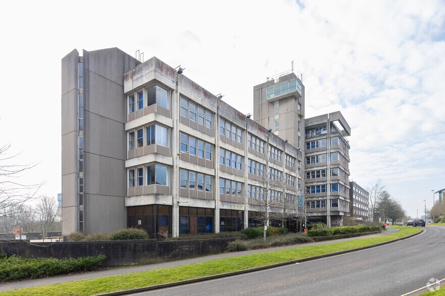 Basing Vw, Basingstoke for sale - Building Photo - Image 1 of 1