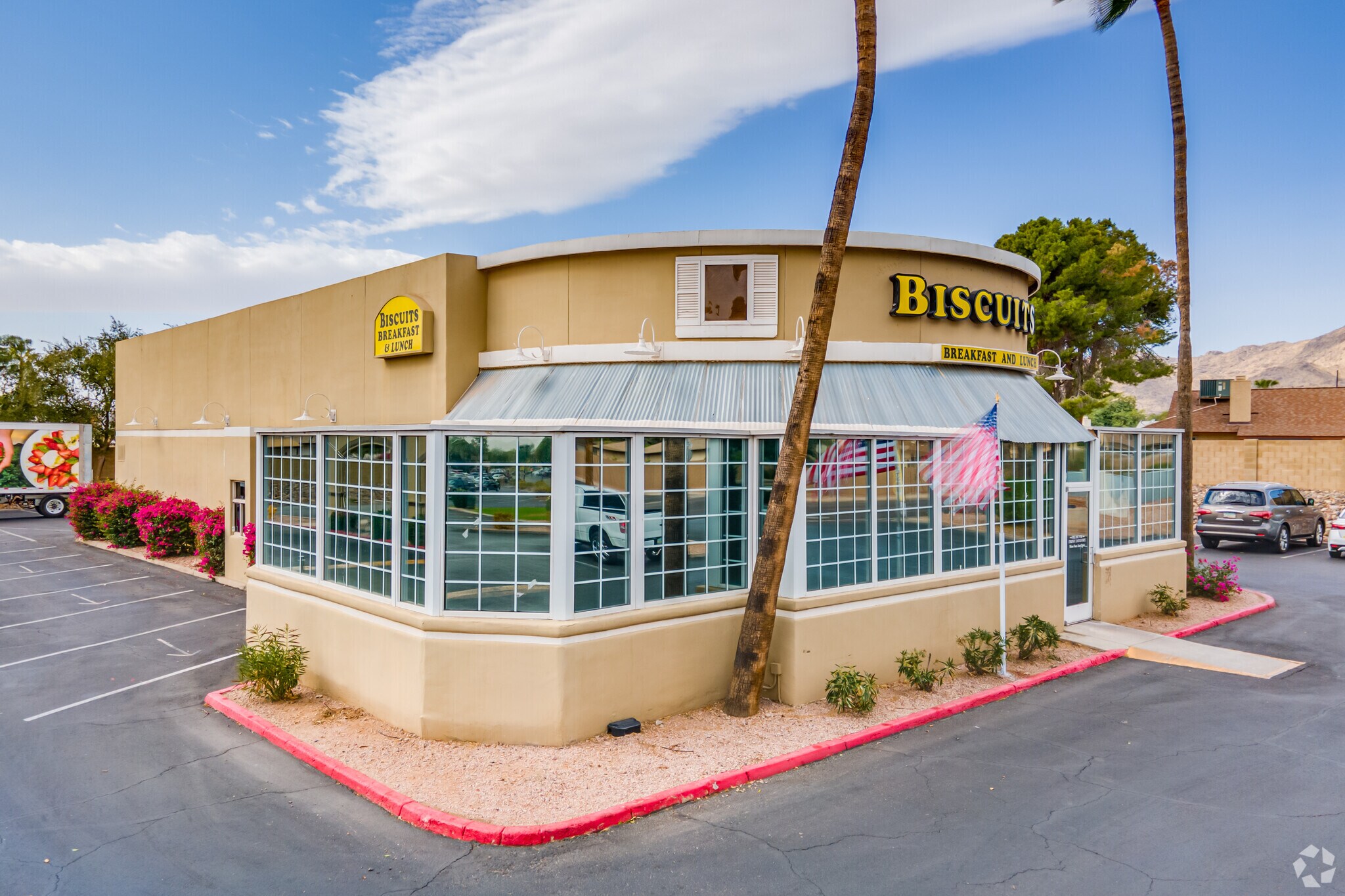 4747 E Elliot Rd, Phoenix, AZ 85044 Ahwatukee Mercado