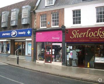 48 London Rd, East Grinstead for sale Primary Photo- Image 1 of 3