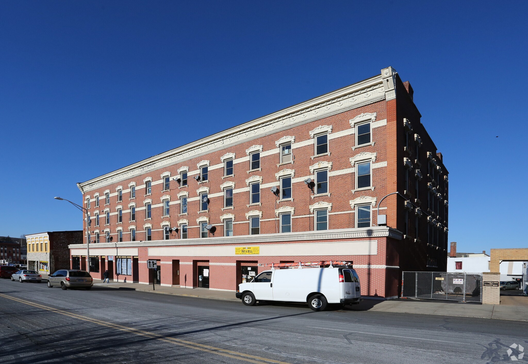 72-84 E Main St, Meriden, CT for sale Primary Photo- Image 1 of 1