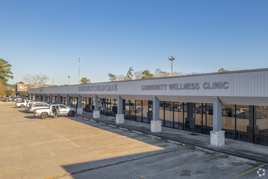201 Enterprise Row, Conroe, TX for lease - Building Photo - Image 2 of 4