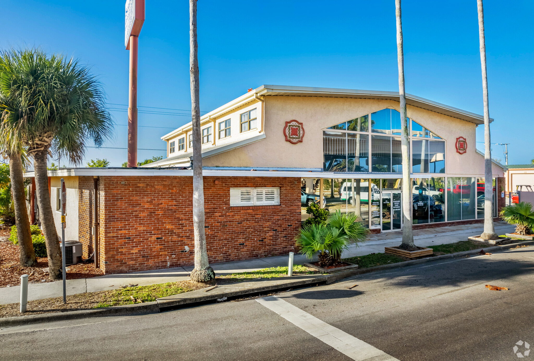 312 E Venice Ave, Venice, FL for sale Primary Photo- Image 1 of 1