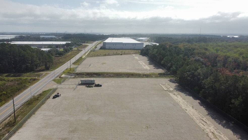 Imeson Park, Jacksonville, FL for lease - Building Photo - Image 3 of 4