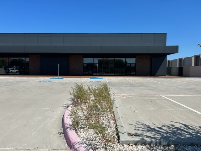 7219 Rocio Dr, Laredo, TX for lease - Building Photo - Image 3 of 13