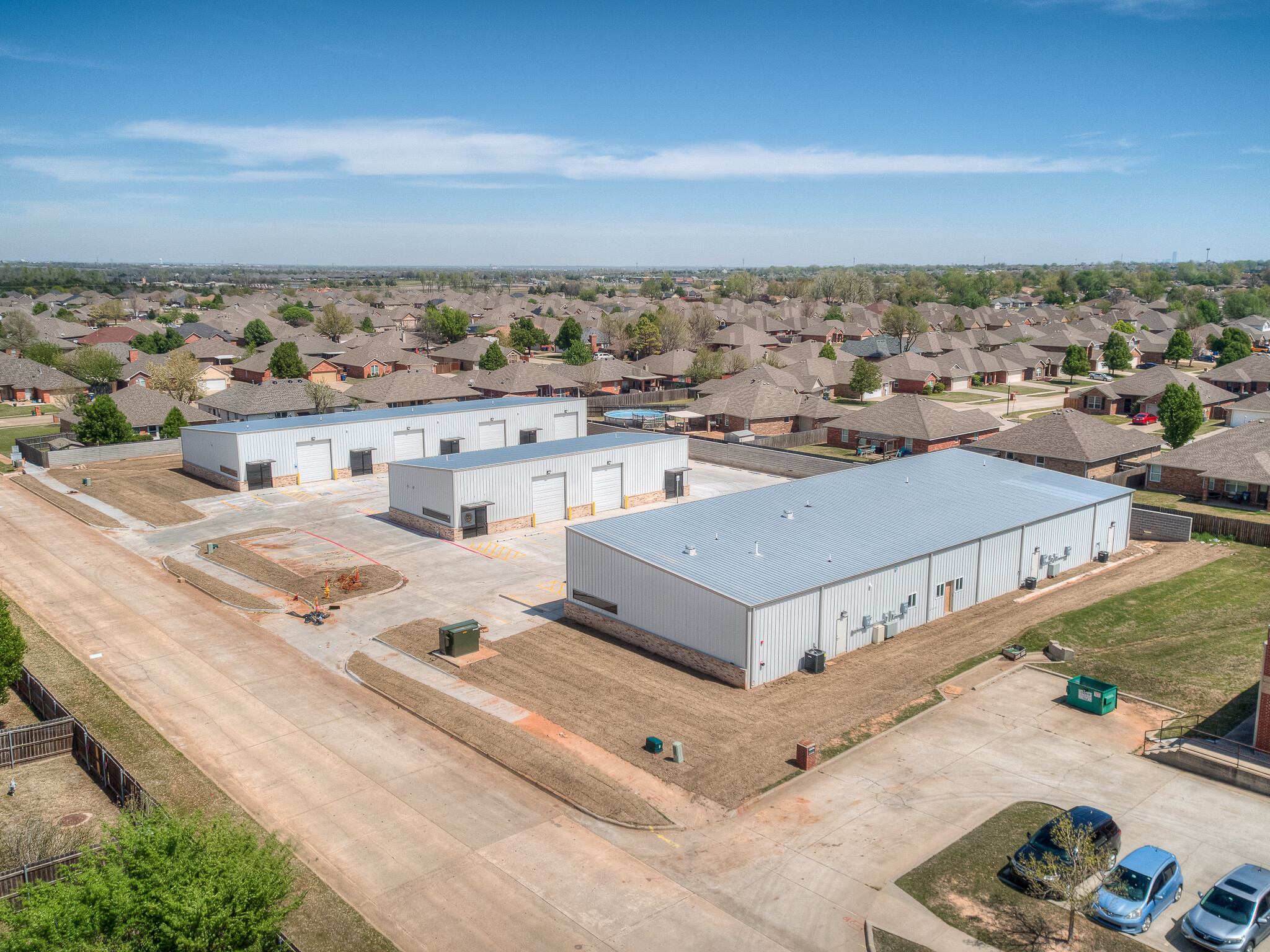 220 N Chisholm Trail Way, Mustang, OK for sale Primary Photo- Image 1 of 13