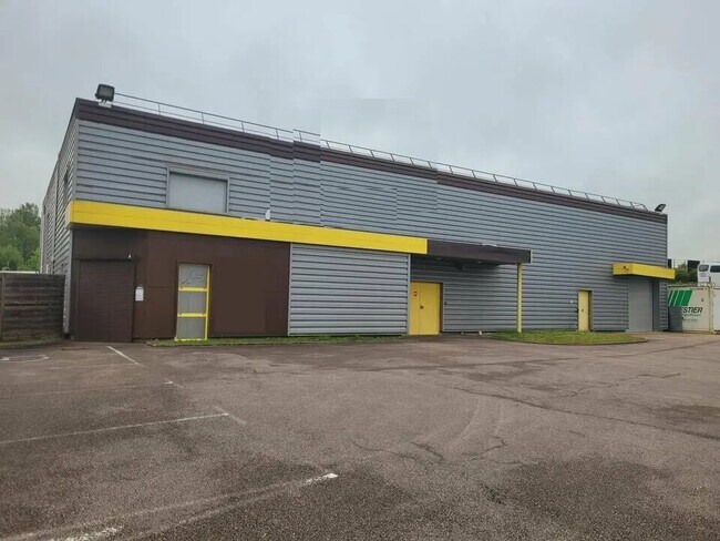 Location Local d'activités 750 m²