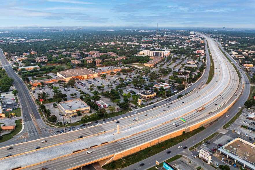 13435 N Highway 183, Austin, TX for lease - Building Photo - Image 2 of 10