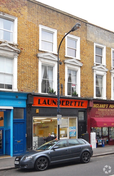 47 Englands Ln, London for sale - Primary Photo - Image 1 of 1