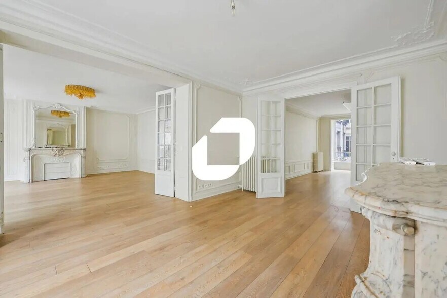 Office in Paris for lease - Building Photo - Image 3 of 15