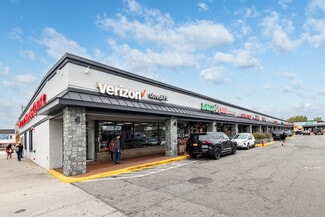More details for 132nd Place, College Point, NY - Retail for Lease
