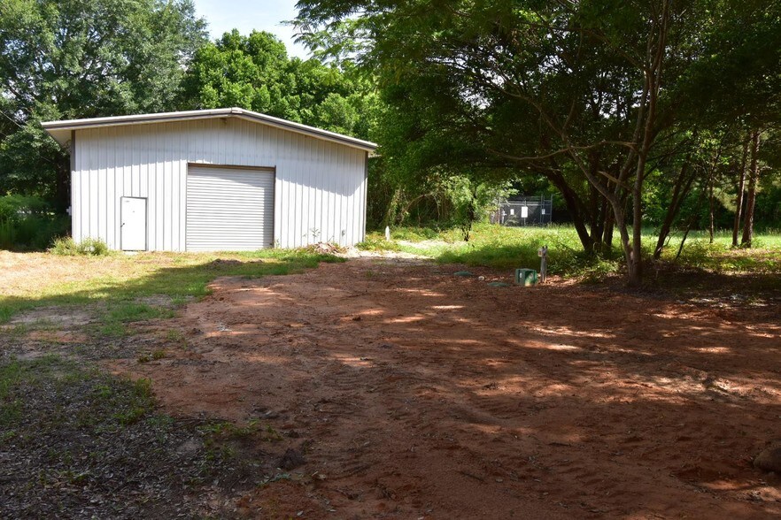 11098 Nora Rd, Conroe, TX for sale - Building Photo - Image 1 of 1