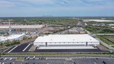 10330 S Woodlawn Ave, Chicago, IL for lease Aerial- Image 1 of 4