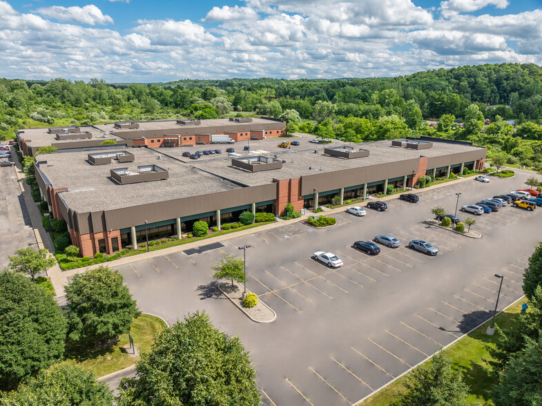 7615 Omnitech Pl, Victor, NY for lease - Building Photo - Image 1 of 21